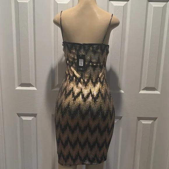 Fashion Nova - Sequin Zigzag Mini Dress size M - Picture 3 of 4
